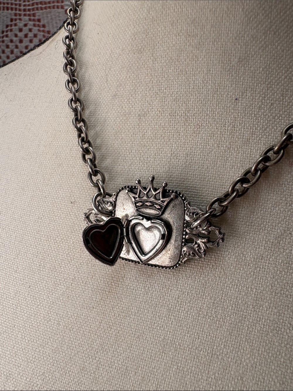 Classic Hardware Crown Heart Locket Necklace